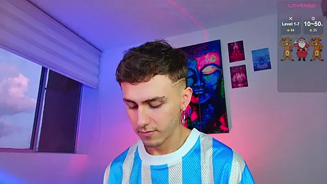 Snapshot of dimitri-bilak chatting on 12/14/25, 10:58 dimitri-bilak online show from 12/14/25, 10:58