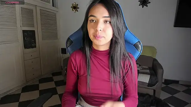 Miss Nicole online show from 12/21/24, 03:58