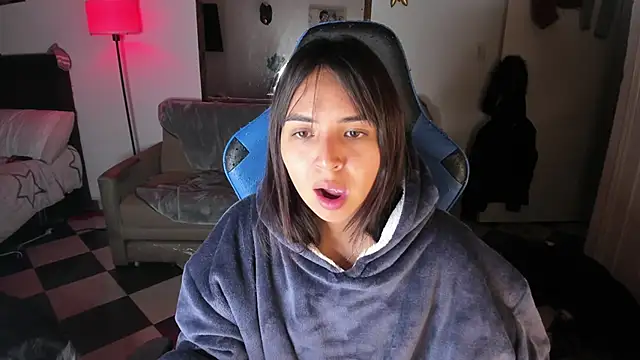 Miss Nicole online show from 03/09/25, 03:22