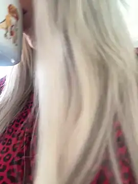 Bustyblondebabe32 online show from 03/12/25, 11:42
