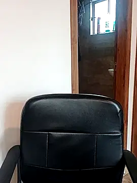 hazel milf online show from 02/24/25, 09:31