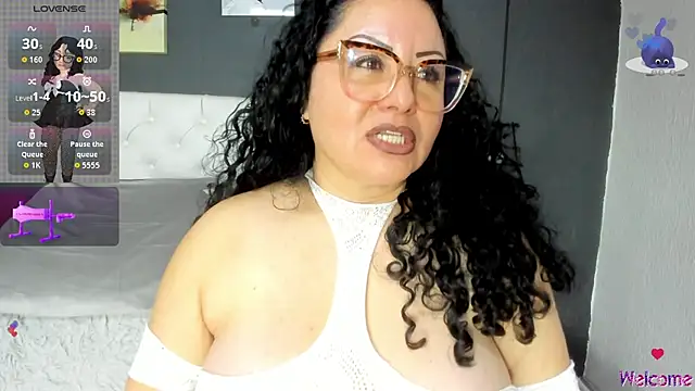 hazel milf online show from 10/29/25, 12:18