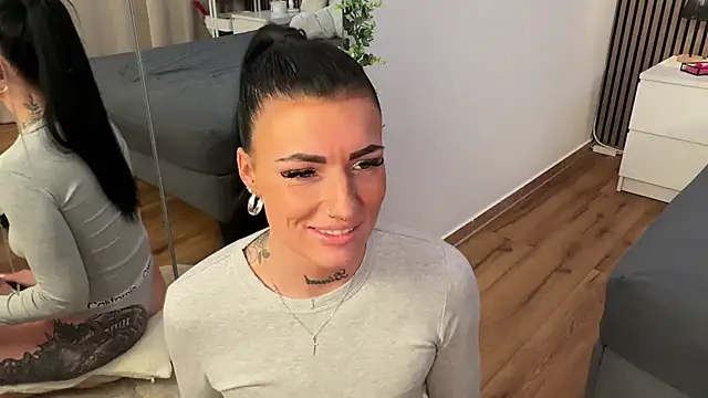 LizaRoxx online show from 11/11/25, 08:53