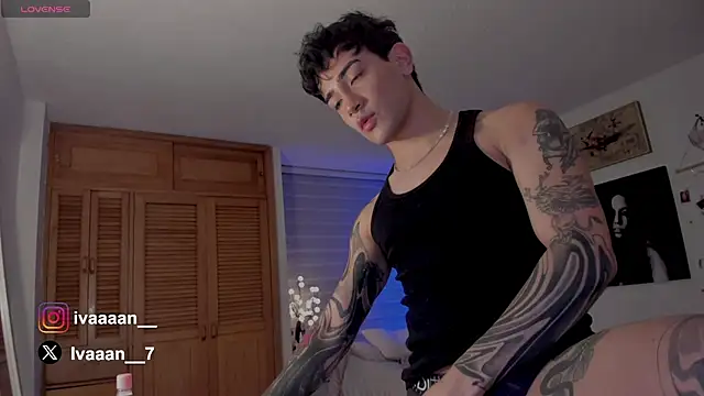 ivaaaan  online show from 12/28/24, 10:13