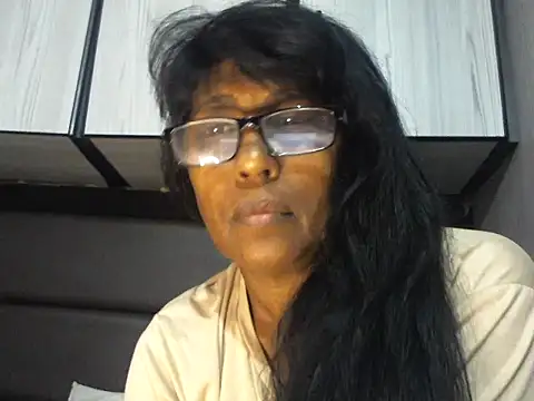 MsAttitude online show from 02/12/26, 06:52