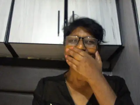 MsAttitude online show from 04/08/26, 06:46