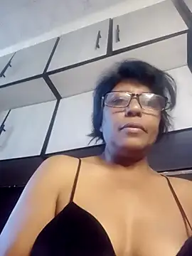 Snapshot of MsAttitude chatting on 05/26/26, 06:42 MsAttitude online show from 05/26/26, 06:42
