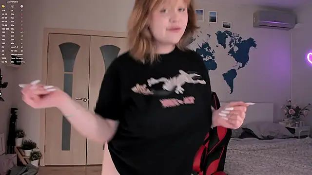 LisaLaas online show from 12/21/24, 03:31