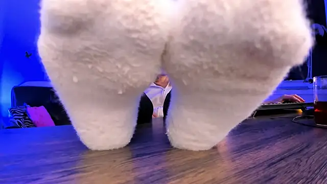 MistyBarnes online show from 12/04/24, 08:56