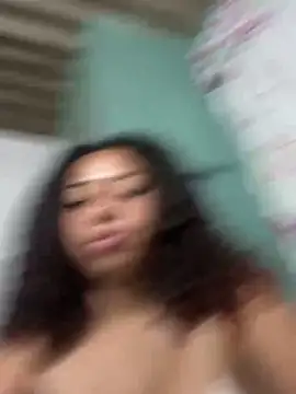 Snapshot of Miley_and_Vash chatting on 12/29/24, 06:27 Miley and Vash online show from 12/29/24, 06:27