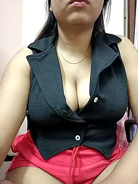 Nia  09 online show from 01/13/25, 03:15