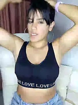 zhayra rose online show from 01/14/25, 03:01