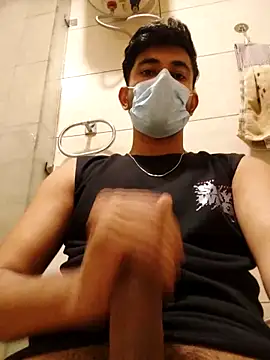 Snapshot of bigdickfuckuu chatting on 10/01/25, 03:34 bigdickfuckuu online show from 10/01/25, 03:34