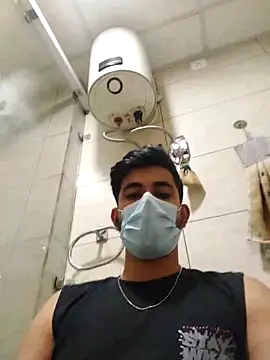 Snapshot of bigdickfuckuu chatting on 10/04/25, 03:54 bigdickfuckuu online show from 10/04/25, 03:54