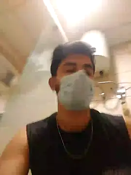 Snapshot of bigdickfuckuu chatting on 10/26/25, 05:02 bigdickfuckuu online show from 10/26/25, 05:02