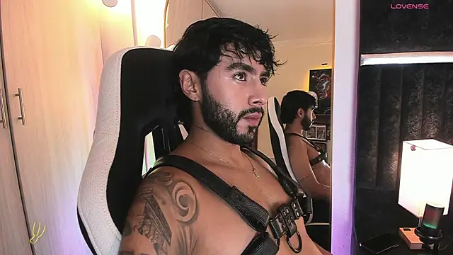 ItsMeEros online show from 07/06/26, 12:18