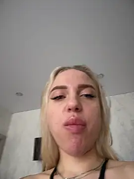 pinkstar  online show from 11/21/25, 06:01