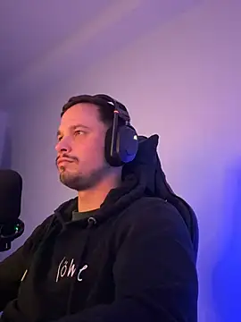 Jonkitzler1 online show from 01/14/26, 06:46