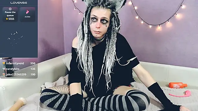 Littlepinkcat online show from 02/13/25, 08:27