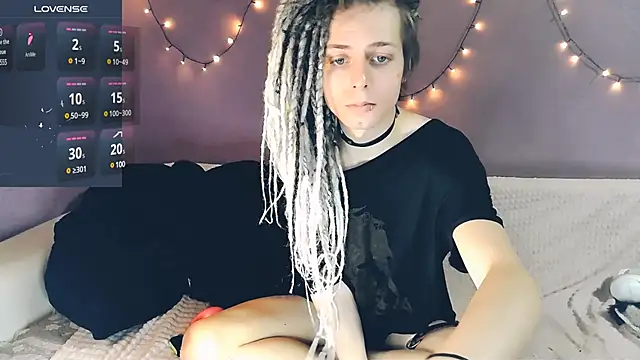 Littlepinkcat online show from 03/08/25, 07:31