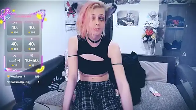 Littlepinkcat online show from 09/26/25, 10:36