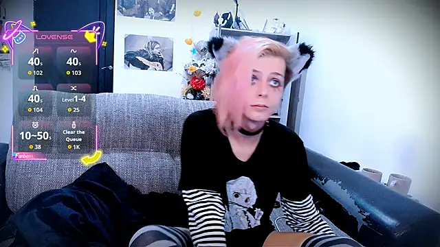 Littlepinkcat online show from 09/30/25, 06:35