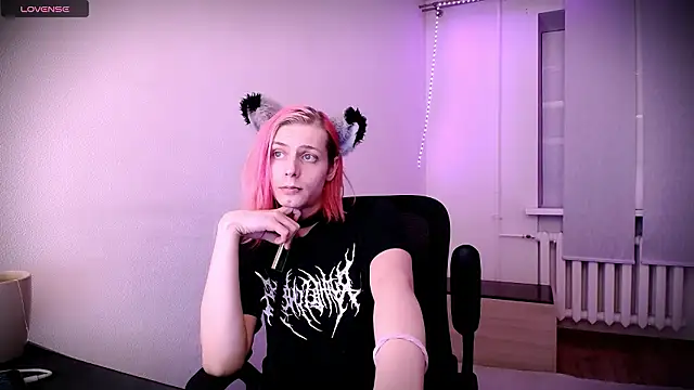 Littlepinkcat online show from 02/06/26, 12:59