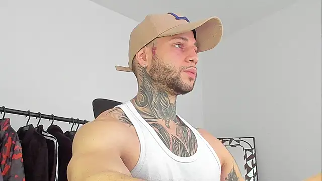  jamesleandros1 online show from 11/07/25, 05:35