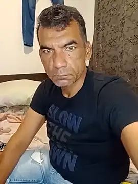 Snapshot of Daddy1972 chatting on 01/31/25, 08:12 Daddy1972 online show from 01/31/25, 08:12