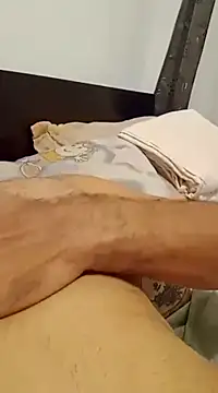 Snapshot of Daddy1972 chatting on 02/13/25, 01:08 Daddy1972 online show from 02/13/25, 01:08