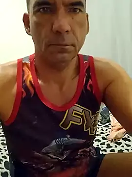 Snapshot of Daddy1972 chatting on 02/16/25, 01:38 Daddy1972 online show from 02/16/25, 01:38