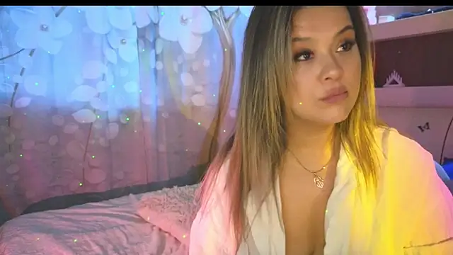 Snapshot of Malika_uAngel chatting on 01/15/25, 04:57 Malika uAngel online show from 01/15/25, 04:57