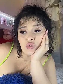 Snapshot of Malika_uAngel chatting on 03/17/25, 12:30 Malika uAngel online show from 03/17/25, 12:30