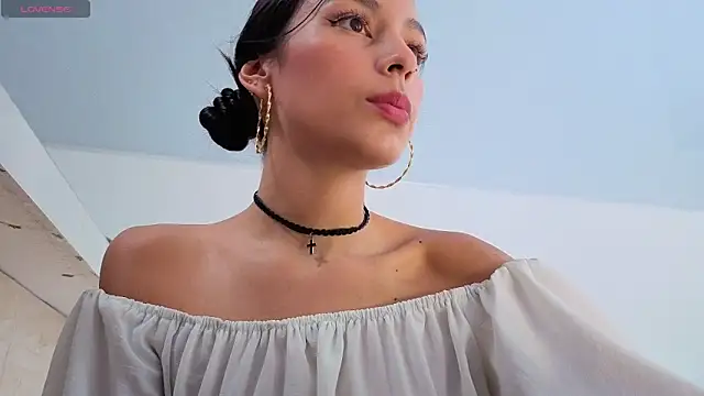 Snapshot of PIA_STONE chatting on 06/17/26, 08:10 PIA STONE online show from 06/17/26, 08:10
