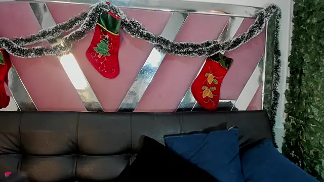 Snapshot of SabinaMerchetti chatting on 11/20/25, 02:12 SabinaMerchetti online show from 11/20/25, 02:12