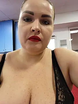 GeorgiaLerox online show from 02/18/25, 12:49