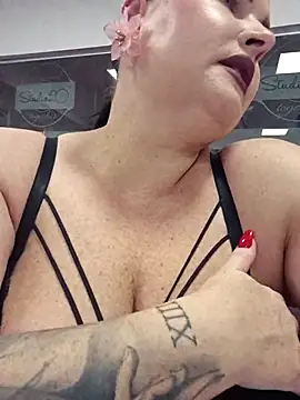 GeorgiaLerox online show from 12/15/25, 01:26