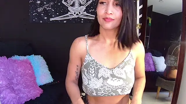 EvangelineCors online show from 02/08/25, 07:05