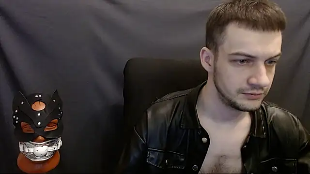 Snapshot of _Damien_thorn_ chatting on 01/12/25, 02:14  Damien thorn  online show from 01/12/25, 02:14