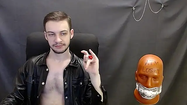 Snapshot of _Damien_thorn_ chatting on 02/14/25, 03:33  Damien thorn  online show from 02/14/25, 03:33