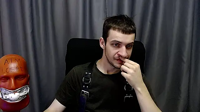 Snapshot of _Damien_thorn_ chatting on 09/14/25, 02:33  Damien thorn  online show from 09/14/25, 02:33