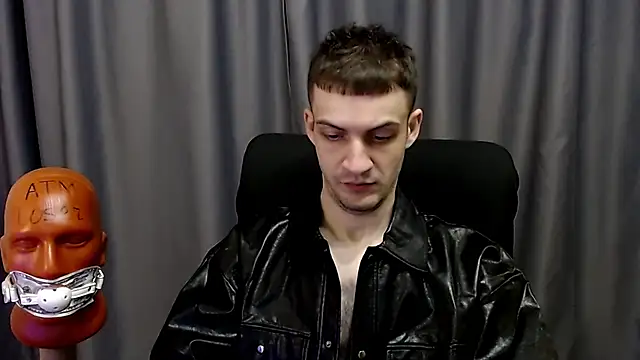 Snapshot of _Damien_thorn_ chatting on 10/14/25, 08:53  Damien thorn  online show from 10/14/25, 08:53
