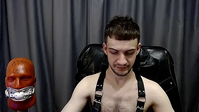 Snapshot of _Damien_thorn_ chatting on 10/19/25, 02:45  Damien thorn  online show from 10/19/25, 02:45