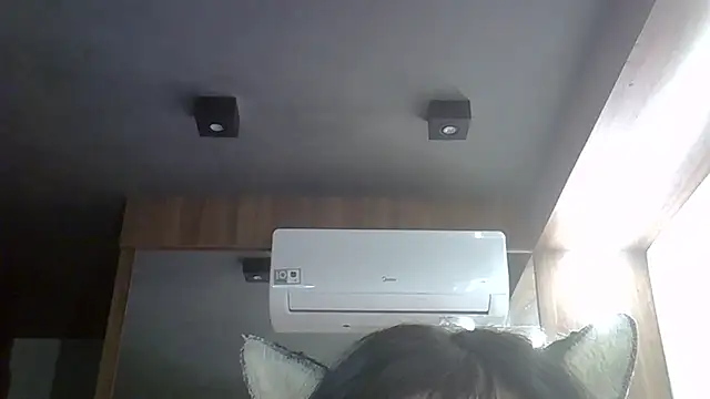 Skinny-Kitten online show from 04/21/26, 09:17