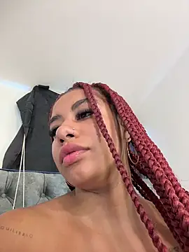 Snapshot of ATENEA_SEXXXY chatting on 04/27/26, 07:12 ATENEA SEXXXY online show from 04/27/26, 07:12