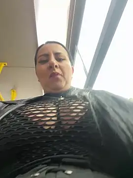 Abril Luv online show from 03/06/25, 12:19