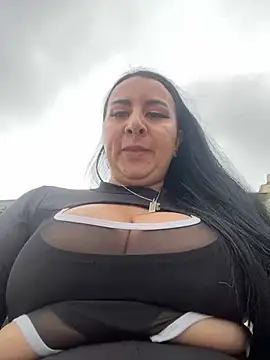 Abril Luv online show from 03/20/25, 07:35