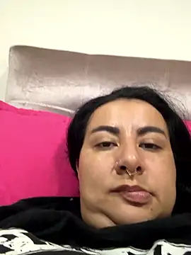 Abril Luv online show from 01/06/26, 12:03