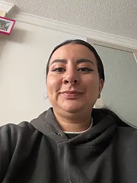 Abril Luv online show from 03/25/26, 01:50