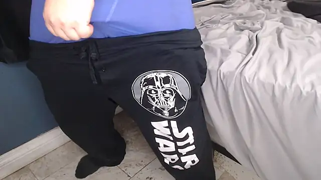 Snapshot of valhallacouple420 chatting on 02/06/25, 11:58 valhallacouple420 online show from 02/06/25, 11:58